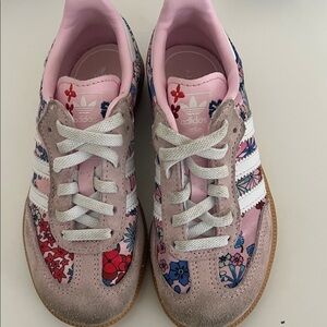 adidas Pink Floral Suede-Trim Low-Top Sneakers